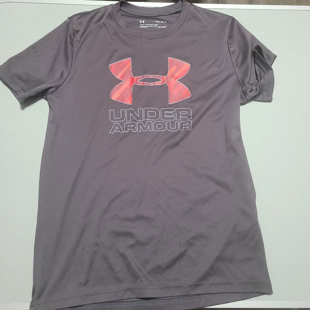 Under Armour T Shirt
